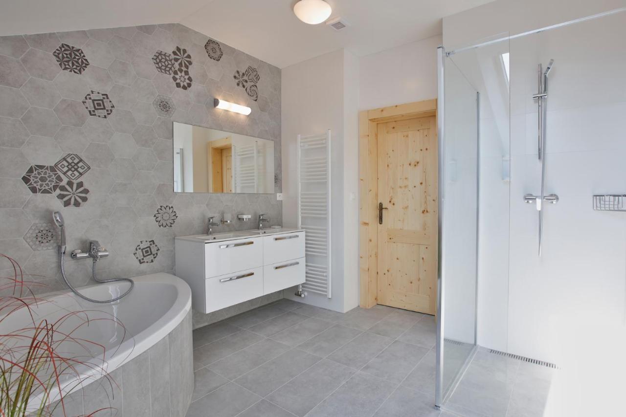 דונובאלי Rezort Gothal Apartmany A Penziony מראה חיצוני תמונה